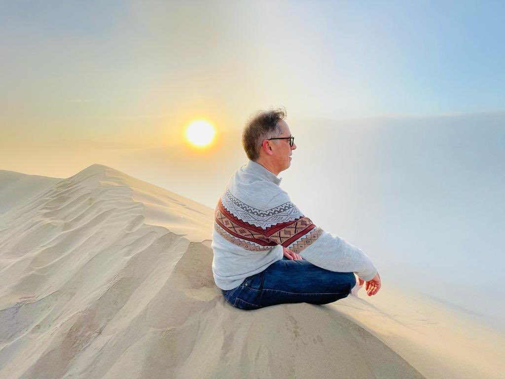 EmbSuizaPeru's tweet photo. Deseándote un feliz domingo desde Huacachina 🤗 https://t.co/Dtq6mD3mPA