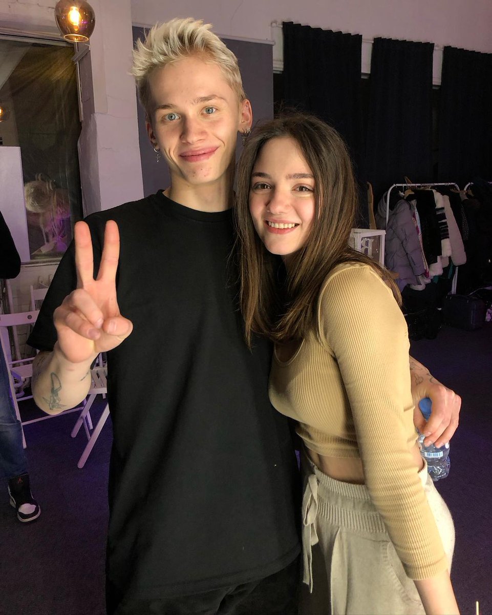 worldmyfavorite's tweet photo. Шок пати 2021 😅 https://t.co/thcppGeir8