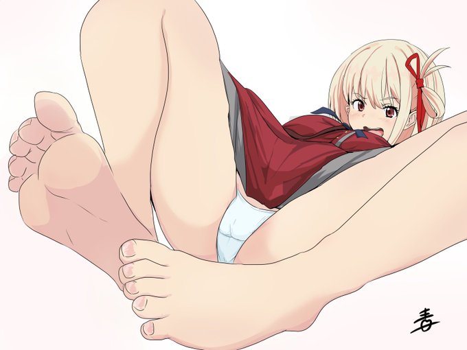 千束ちゃんの裸足㊗️ 