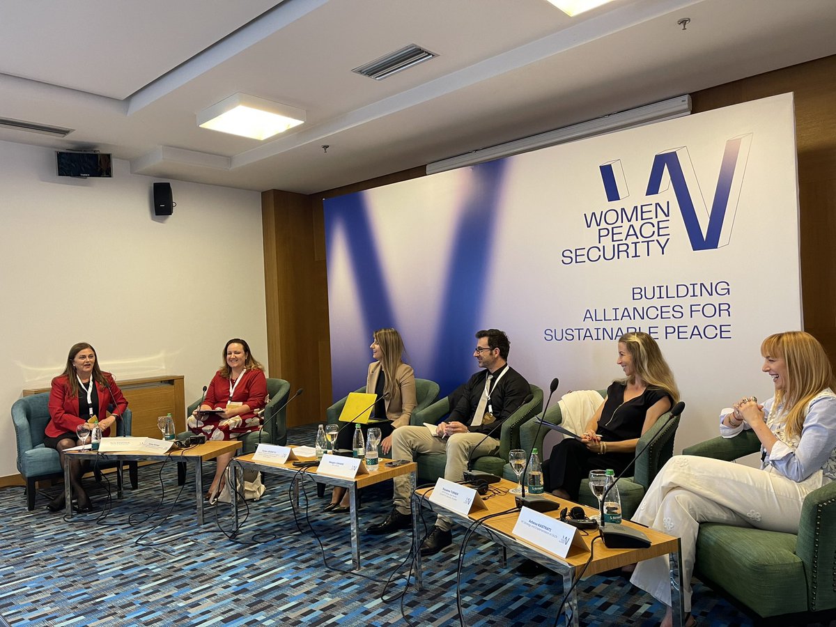 #HapenningNow 
The panel on #Tech &amp; #GenderEquality within #WPSRKS2022, brought by IPKO Foundation &amp; <a href="/Presidenca_RKS/">The Presidency of the Republic of Kosovo</a> has just started,moderated by <a href="/TeutaSahatqija/">Teuta Sahatqija</a> -   Ambassador of <a href="/wit_kosovo/">Women in Tech Kosovo</a>! 
Stay tuned for the perspectives of our speakers regarding #Tech and #GenderEquality!