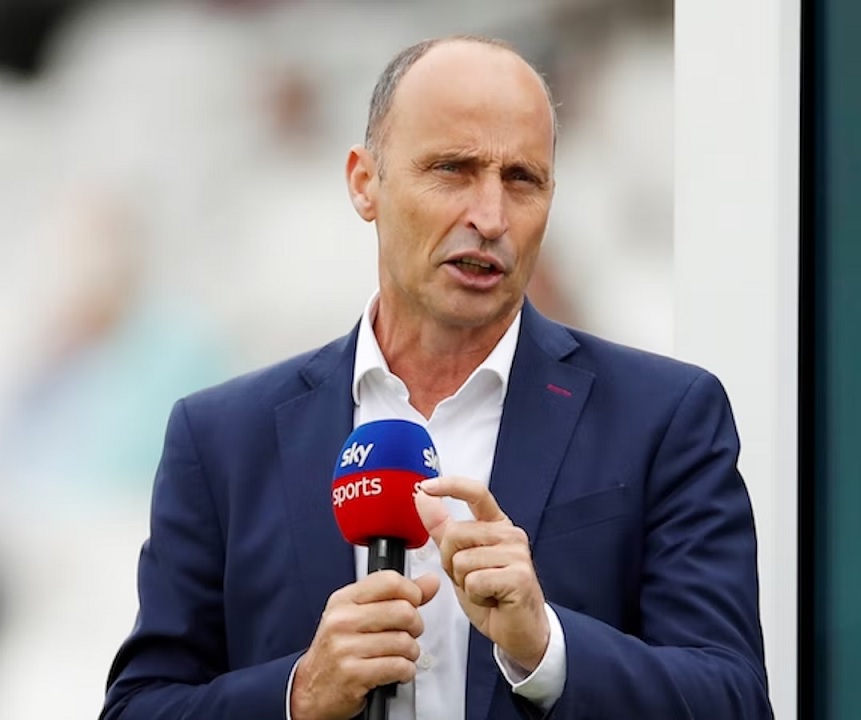 Nasser Hussain:

"The umpires made some weird decision in favour of India today but maybe we should keep quiet and not upset ICC and BCCI."

Brutally honest from Nasser Hussain.
