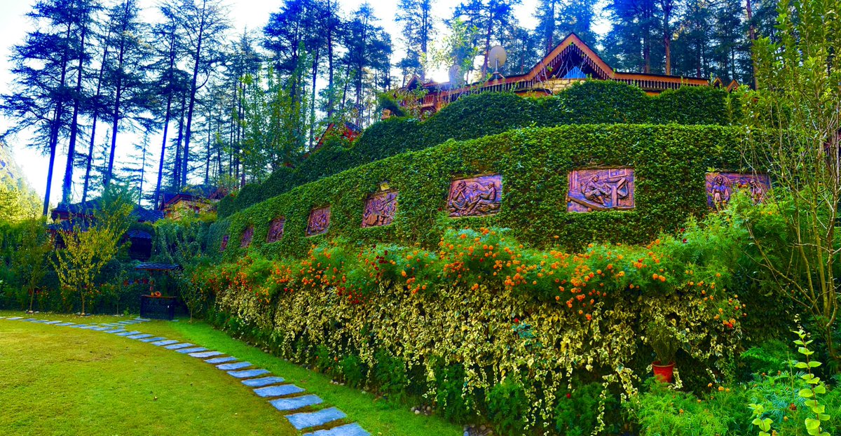 kailashathv's tweet photo. 🎼🎼Ye kahan aa gaye hum🎼🎼
#thehimalayanvillage #parvativalley #kasol #himachal #himachali #beauty #organicgarden #mudplastering #cottages #ecofriendly #petfriendlyhotel #riverside #valleyofflowers #manikaransahib #bedroomvibes🌛⭐️💫☄️✨9805072712 https://t.co/dU5r5YR4Bq https://t.co/UeADhYrI4c