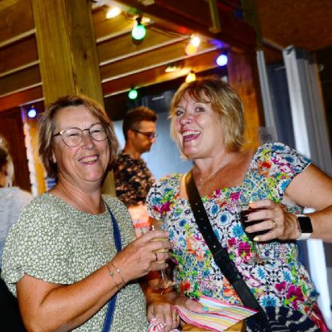 We plan on holding another open evening when we reopen, with another quiz and a chance for you to again shape the programme and how we operate! 🙌🏻 If you know someone who would enjoy the Cinebarn, invite them along! 🍿

clayhillarts.co.uk/cinebarn

📸  <a href="/BWMercury/">Bridgwater Mercury</a>