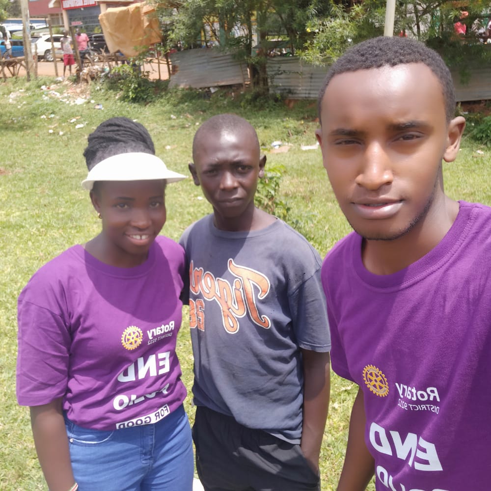 RacGluk's tweet photo. Yesterday our Club President Melvyn Asetoh and Treasurer Kironji Mwathu  took party in END POLIO Activity that took place in Busia County. 

We thank all those who have been working together to eradicate Polio especially the @Rotary. https://t.co/9iJzr98Fse