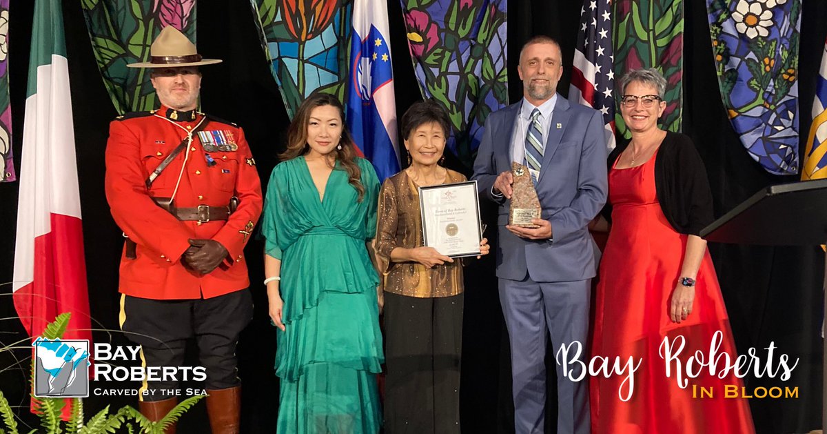 Town_BayRoberts's tweet image. We are Communities in Bloom NATIONAL CHAMPIONS! 🏆😁

Last night, the Town of Bay Roberts was crowned national champion in the 6,001-20,000 category. We received a rating of 5 Blooms - Bronze and a special mention for the reconstruction of the Three Sisters area. 

🧵 (1/2)