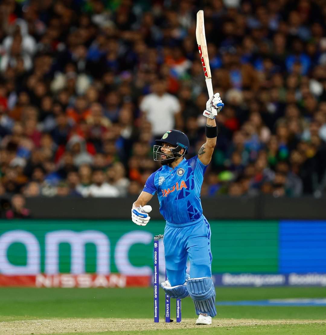 DanielMathew25's tweet photo. ❤️🏏😏
#KingKohli https://t.co/6tzuE3op25