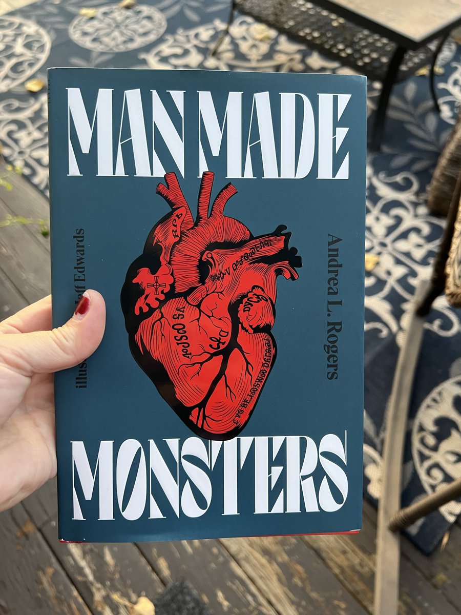 🎉Book Mail🎉
So pumped to check out Cherokee stories of magic, horror and fantasy!  Thank you for sharing w/ #bookposse!! <a href="/ChronicleKids/">Chronicle Kids</a> @AndreaLRogers