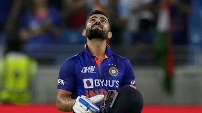 sarnab991's tweet photo. There is a reason why he is an inspiration for millions, for me, for the future. I witnessed greatness today. Absolute nonchalant greatness. ❤️🇮🇳 #bleedBlue #Kohli https://t.co/yYYoQykpIC