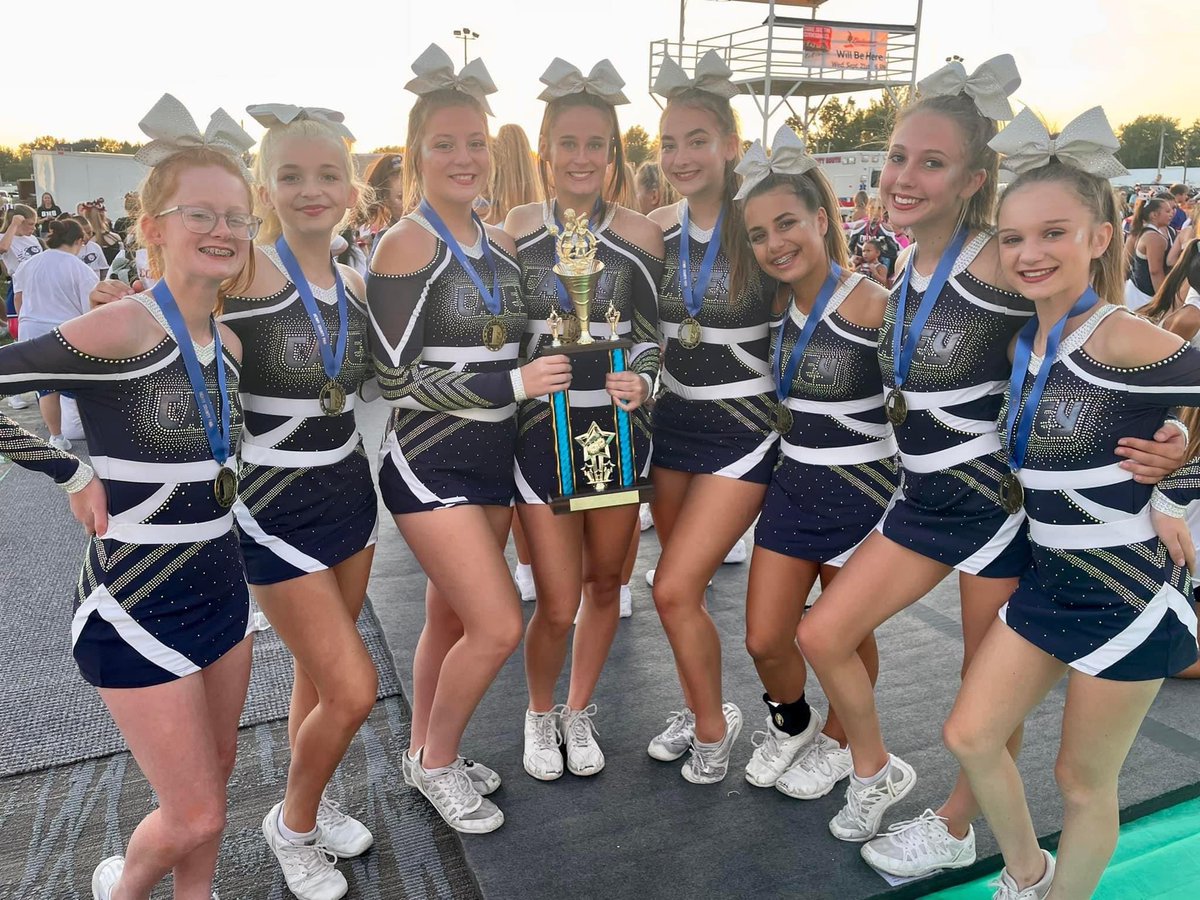 Carey Comp. Cheer tweet media