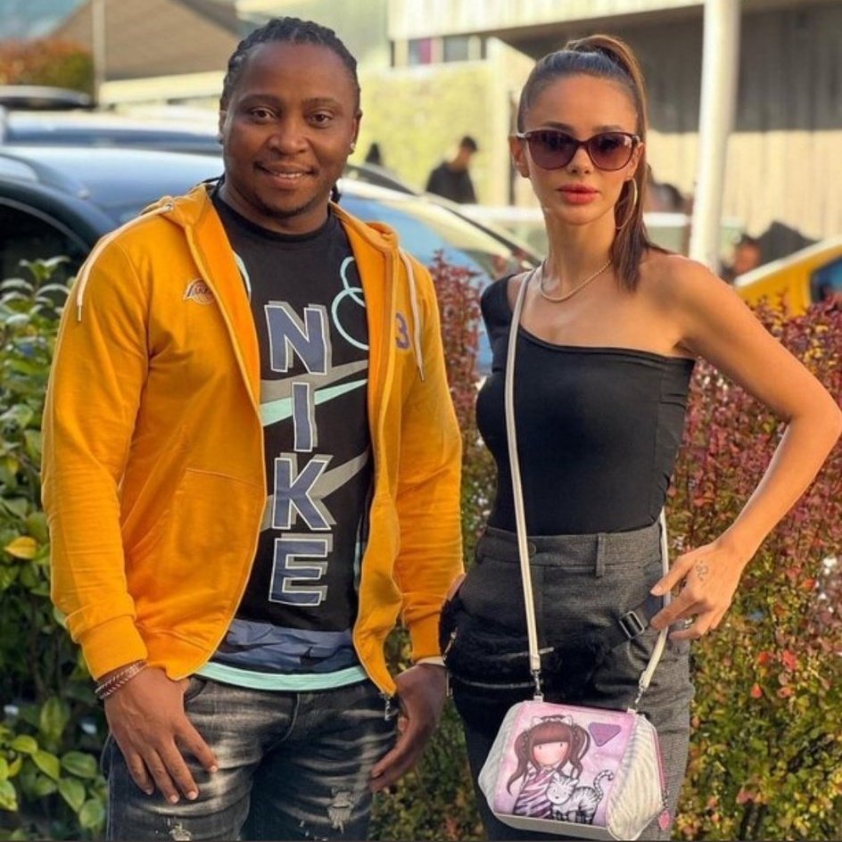 Obayana ve Dilek'in yıllar sonra karşılaştığını duyan Osman Aga