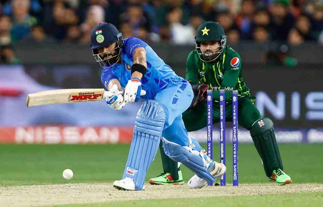 zarin_arif's tweet photo. India won the match by four wickets, on the brilliant performance of #ViratKohli.

#TeamIndia #HardikPandya #Melbourne #indiancricket #Trending #INDvsPAK2022 https://t.co/mGaaTulgCA
