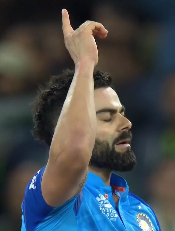 ayee_dubey's tweet photo. Note to future self : kohli was one of the greatest batsmen to ever play the game https://t.co/w6jhHqPN8Z