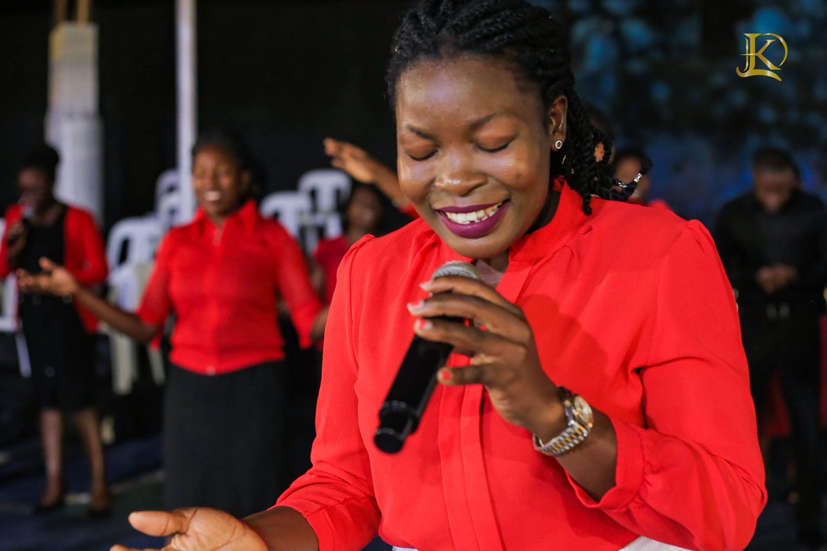 kl_dickson's tweet photo. I can never fail, I can never lose in... Jesus' Name
#GodOfGoodness
#ChristJesusOurBreakthrough
#CFCFortPortalSunday
#SundayService https://t.co/WpChzmABVy