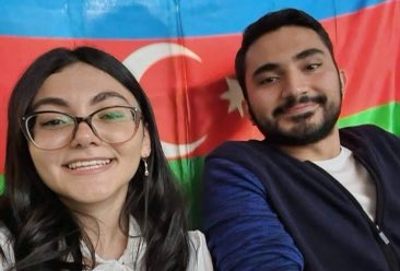 Azerbaijani chess players Abdulla Gadimbayli & Govhar Beydullayeva won @FIDE_chess World Junior Championship! Congratulations 🇦🇿 🎉👏Félicitations! Les joueuses d'échecs azerbaïdjanaises A.Gadimbayli et G.Beydullayeva ont remporté le Championnat du monde junior #FIDE!