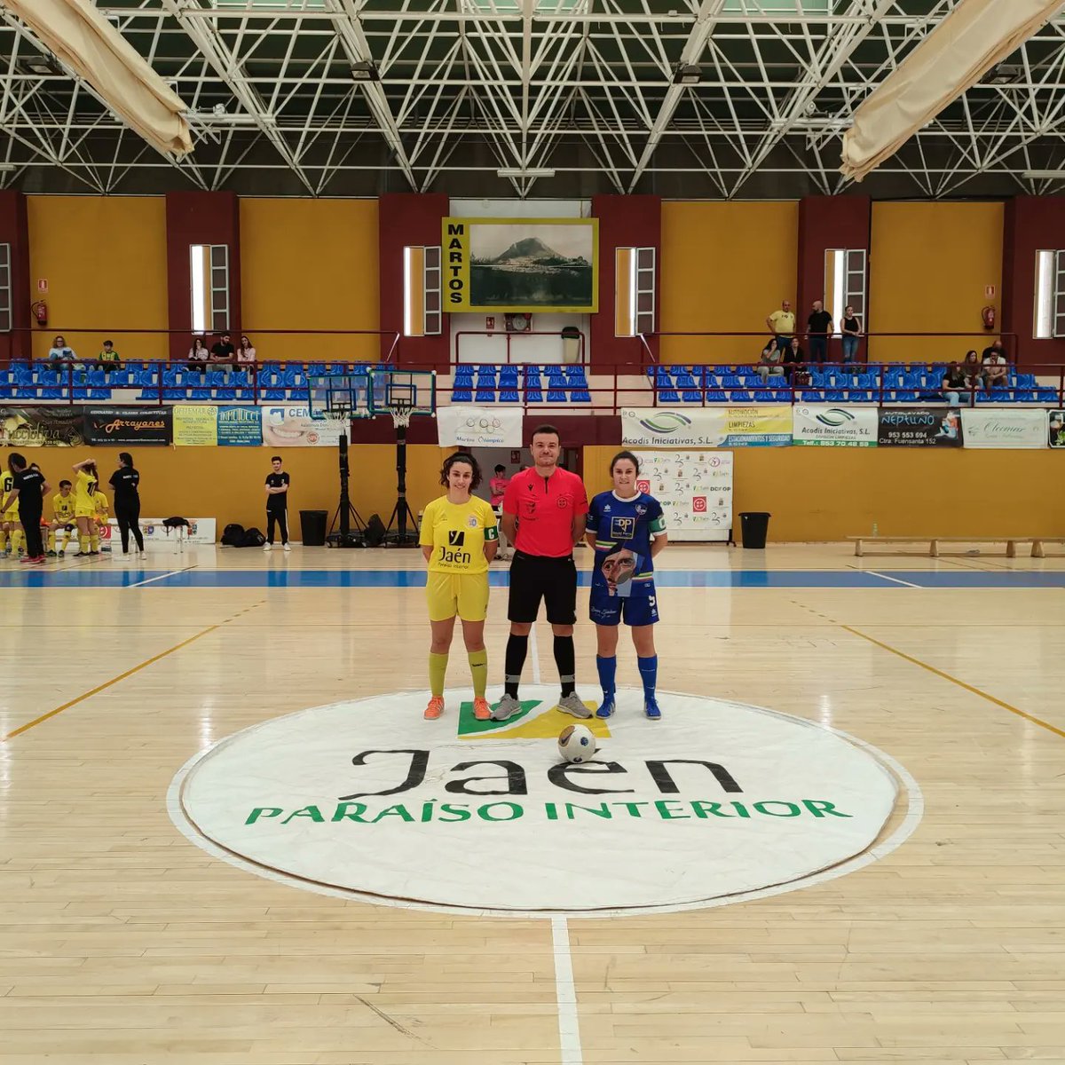 MartosFSF's tweet photo. Liga provincial
MFS 4 - 3 LCF
Partidazo vivido en el pabellón de la juventud.
#somosfutsalfem
#somosMFS
💛🌩️🍍 https://t.co/qI3ZU8rHgX