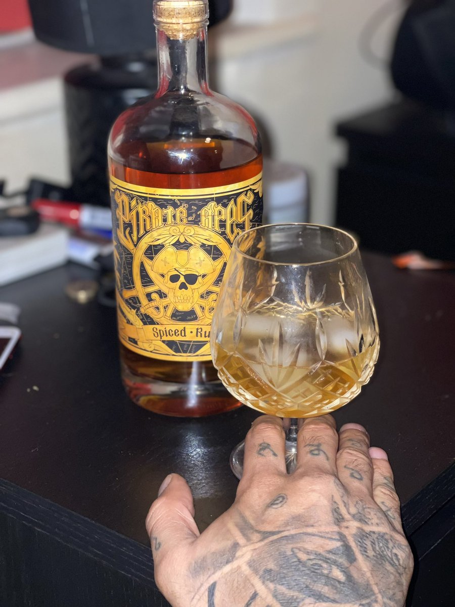 Cheers @BadApePirates thanks again 🫶🏽 very nice… very nice indeed OO OO ARR ARR cant wait for all my fellow pirates to get theres 👊🏽🔥