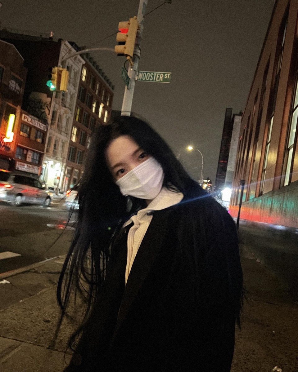 ⠀ ⠀⠀ 

⠀⠀Nililigawan.⠀ (人 •͈ᴗ•͈)

⠀⠀