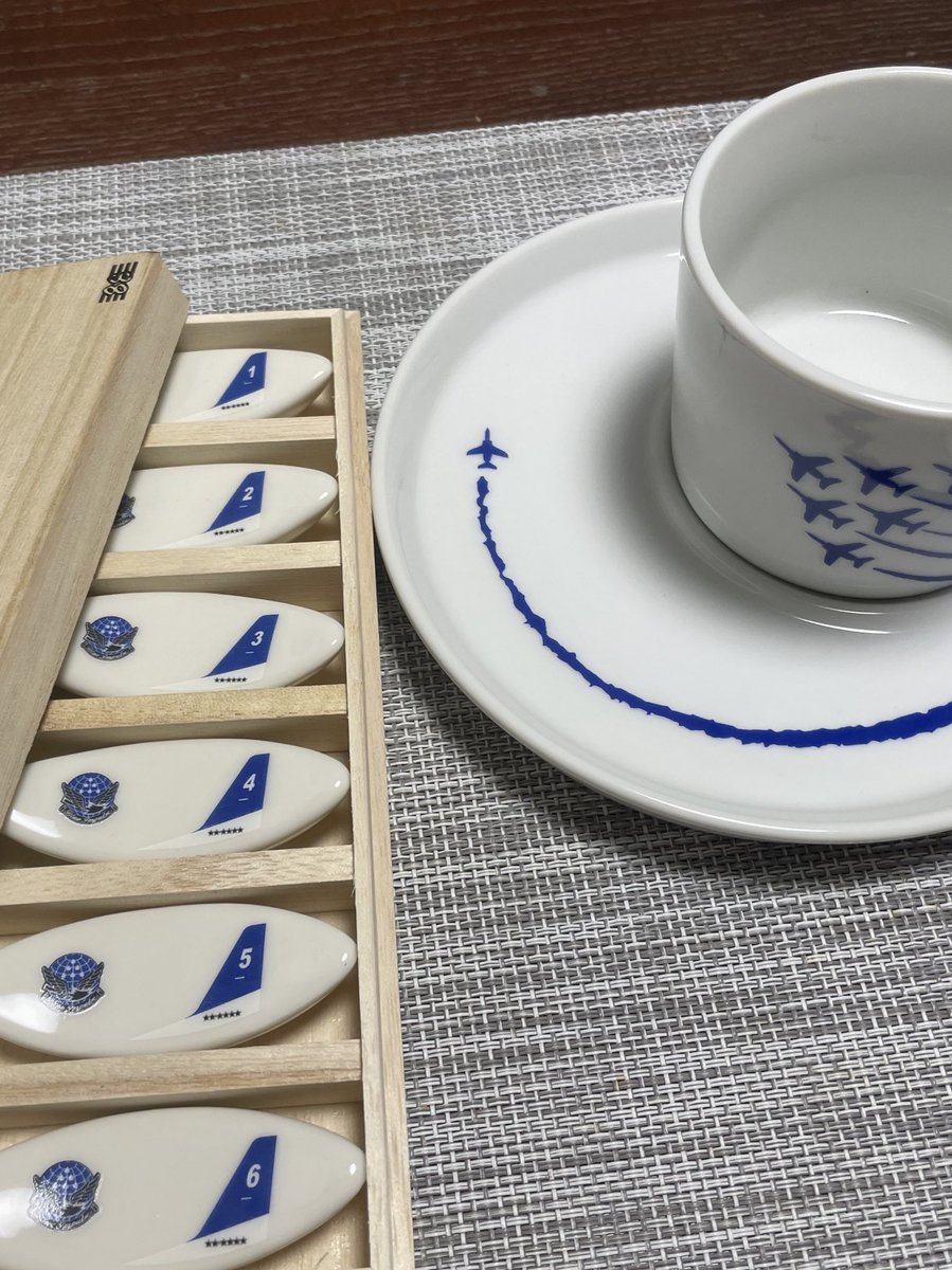NEKED720KH's tweet photo. #エアフェスタ浜松
#bleuimpulse
#お土産
今日の戦利品 https://t.co/WShcWRbRrY