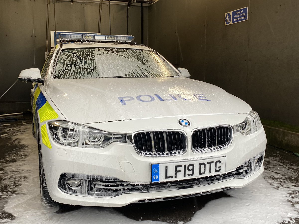 ShaunfromDurham's tweet photo. Busy morning cleaning the @ClevelandRPU fleet, quite a few tidied up nicely! 🚔
#CleanToBeSeen #PositiveImage https://t.co/tfy5nrP0Hk