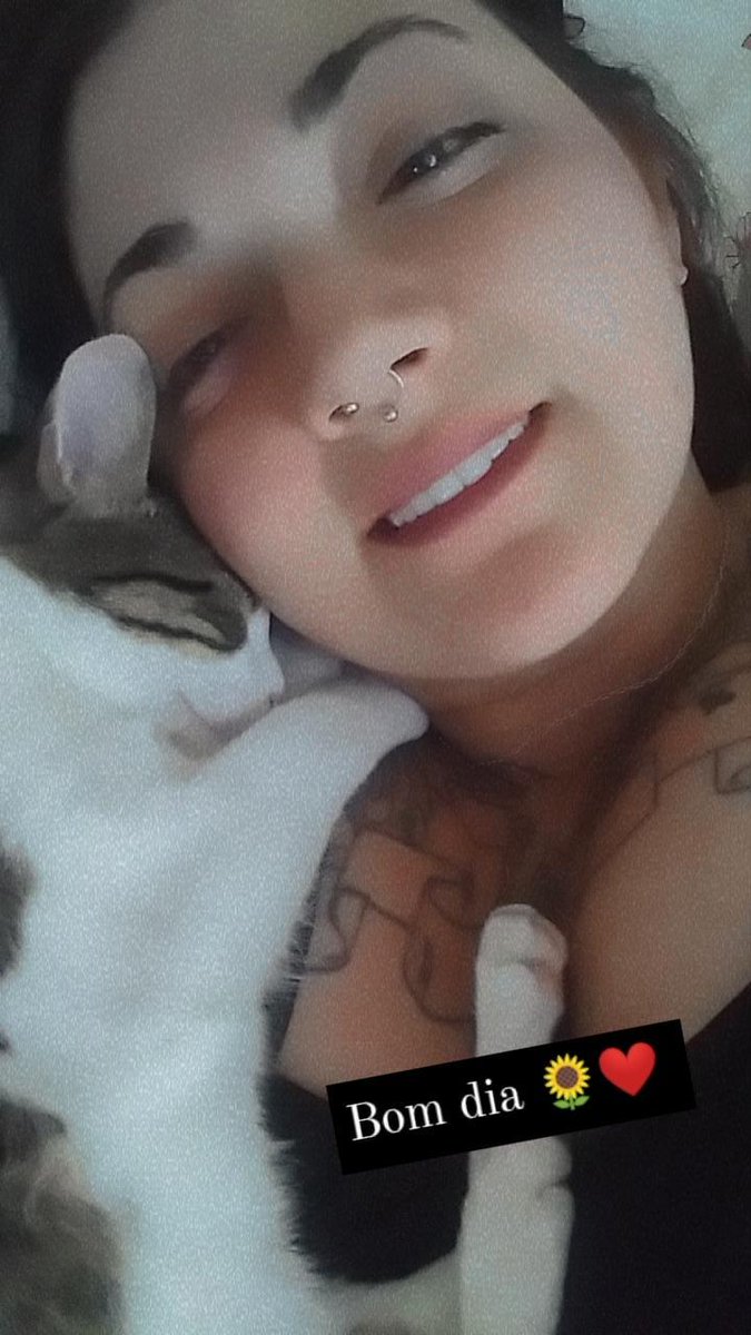 nmarsoncx's tweet image. Se eu falar que até roncando ta, vcs acreditam? Kkkkkkk 
Bom dia 🌻❤️