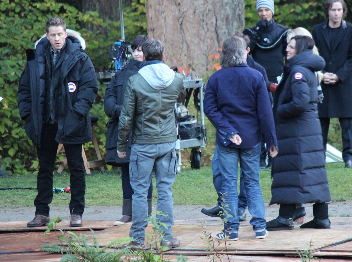 • October 23, 2015 •
7 years ago today, <a href="/LanaParrilla/">Lana Parrilla</a> was on set of Once Upon a Time