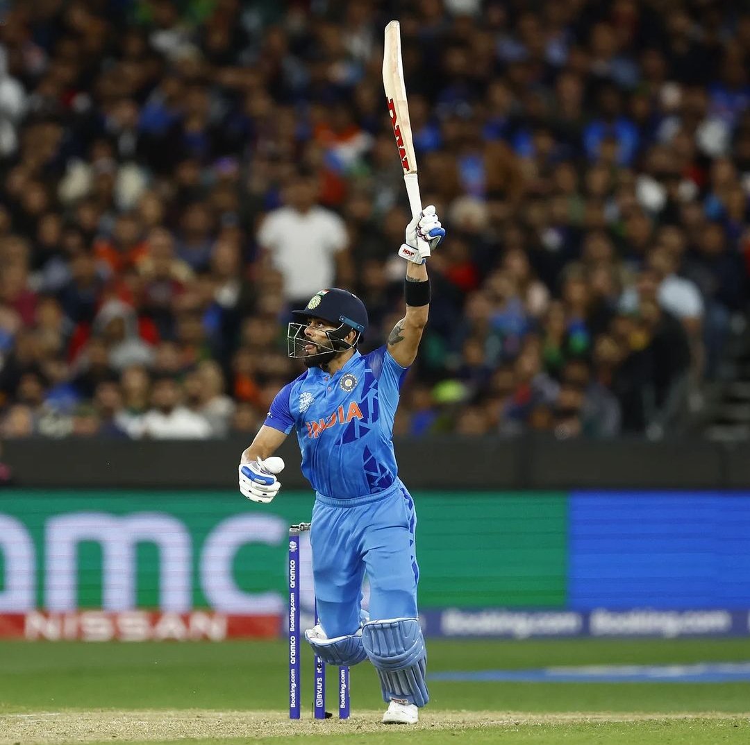 Santogdir's tweet photo. Wat a game!!!! Wat a player!!! #INDvPAK #GOAT𓃵 #indiancricket #ViratKohli𓃵 https://t.co/GvJkAmLllK