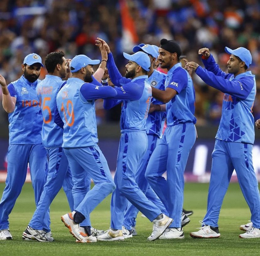 दीपावली की पूर्व संध्या पर T20 विश्वकप 2022 में भारतीय क्रिकेट टीम की पाकिस्तान के विरूद्ध ये जीत समूचे देश के लिए एक शानदार तोहफा है, भारतीय टीम के सभी सदस्यों एवं देशवासियों को हार्दिक बधाई एवं भविष्य के मैचों के लिए अग्रिम शुभकामनाएं। हमें आप सभी पर गर्व है। #INDvsPAK