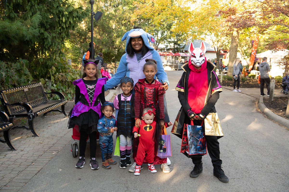 🧛‍♀️ Happening today from 10 a.m. to 5 p.m. – Boo at the Zoo, presented by @Wendys! Round up your ghouls and goblins and join us for a merry-not-scary fun event for the whole family. bit.ly/3AsstG4