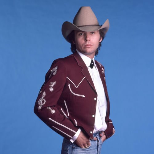 Happy 66th bday to Dwight Yoakam, the honkiest tonker to ever share a bill with Hüsker Dü. 