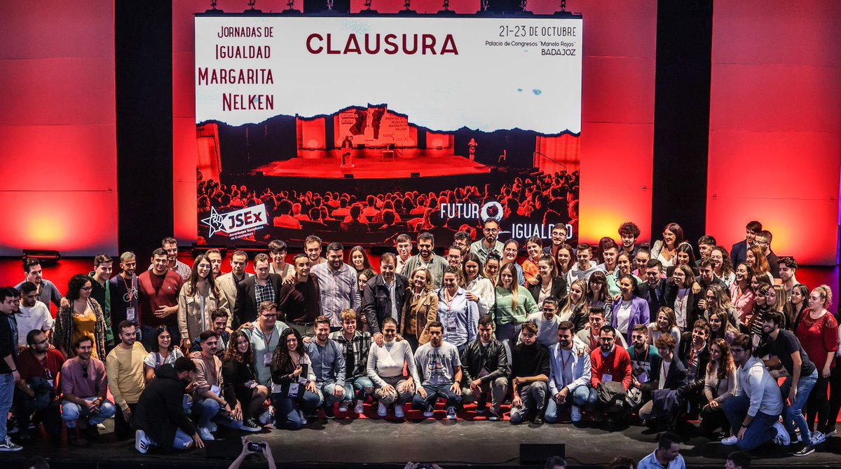 Un placer clausurar las jornadas de igualdad <a href="/JSExtremadura/">Juventudes Socialistas de Extremadura / ❤️</a> <a href="/psoeex/">PSOE de Extremadura /❤️</a> en #Badajoz y poder conocer a tantos jóvenes competentes y entusiastas, comprometidos con la #IgualdadDeGénero💜 y decididos a contribuir a un mundo mejor, más sostenible y más justo.

#ElGobiernoDeLaGente🌹