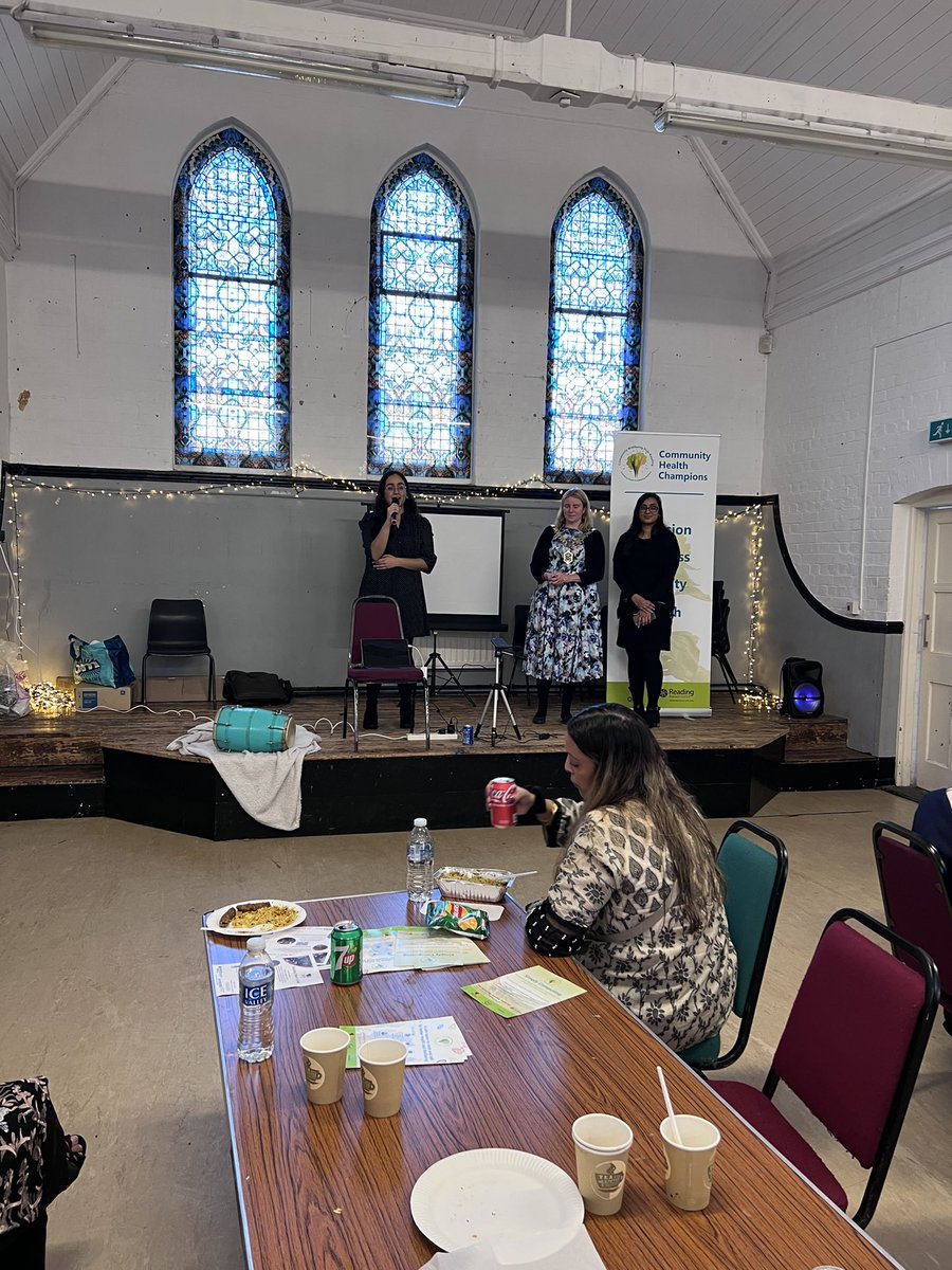 Karen0Leary's tweet photo. Very busy event at the Pakistani comm. centre in #rdg today. Great engagement with @RBNHSFT #meetPEET team and lovely to finally meet @DeepakRavindra5 in person! Lots of info, advice & signposting. Thanks for having us @acrereading #minihealthchecks #carers #healthinequalities https://t.co/HM96JsSoHp