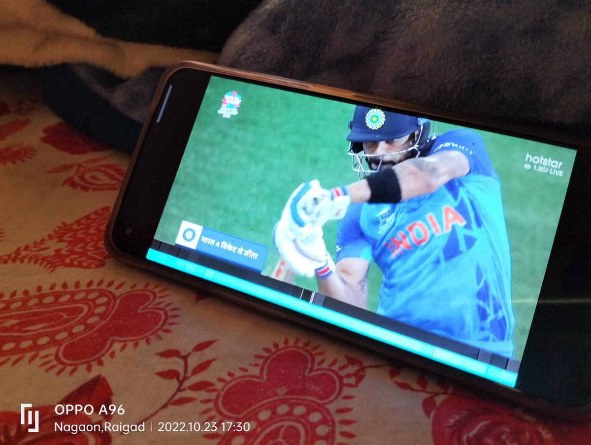 0002Parab's tweet photo. @imVkohli u cried.we cried..what a knock u played today..keep this up man ..we are looking for u. We are on holiday but we can't avoid blue 💙 come on India! @imVkohli looking for next in this WC https://t.co/FrN4Tp2svl