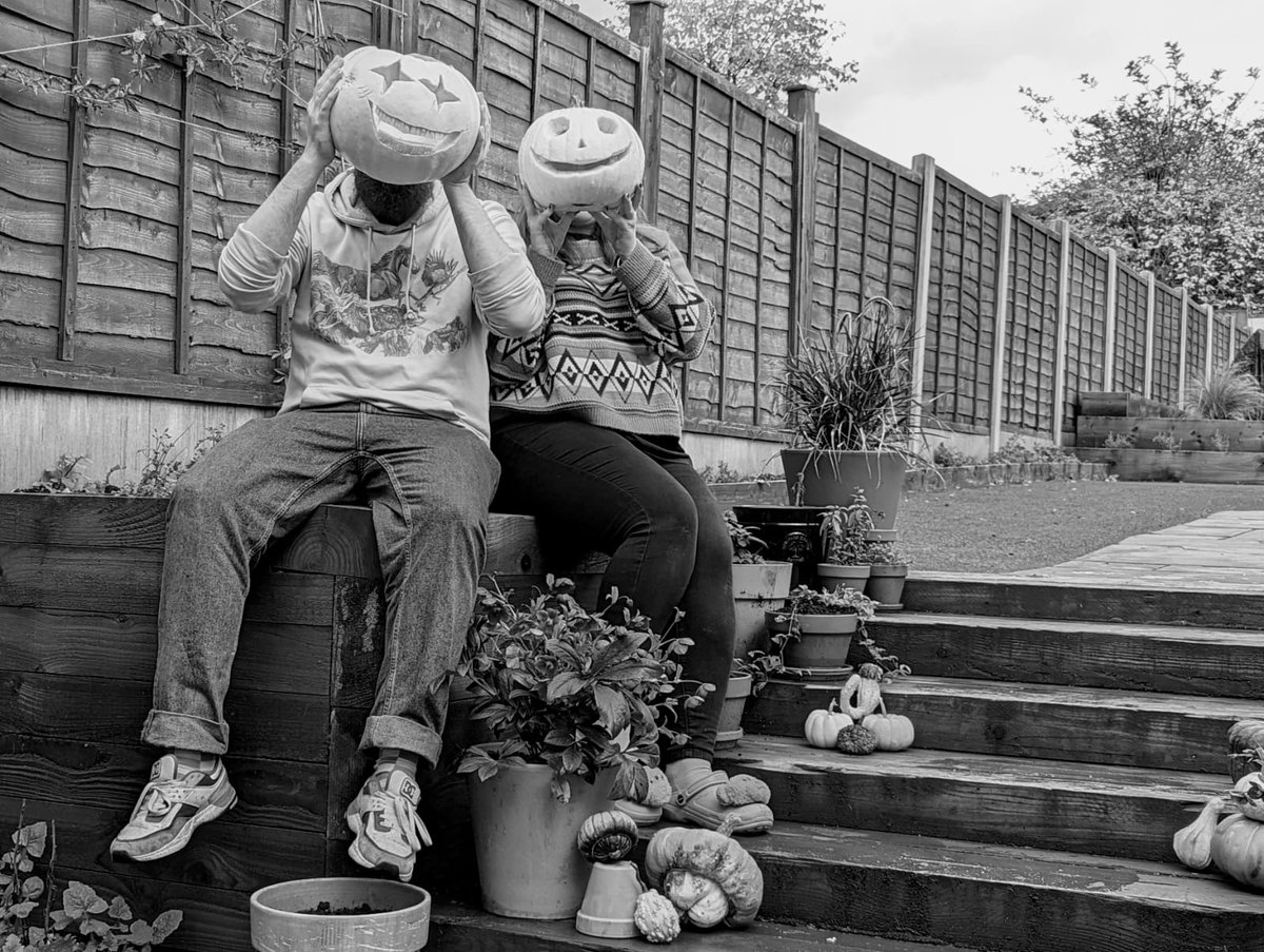 Jraw911's tweet photo. The lawyer wanted an autumn photoshoot, who am I to argue? https://t.co/KF1FQc7s3O
