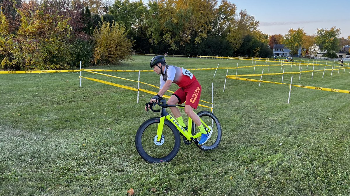 ChicagoCyclocrossCup tweet media