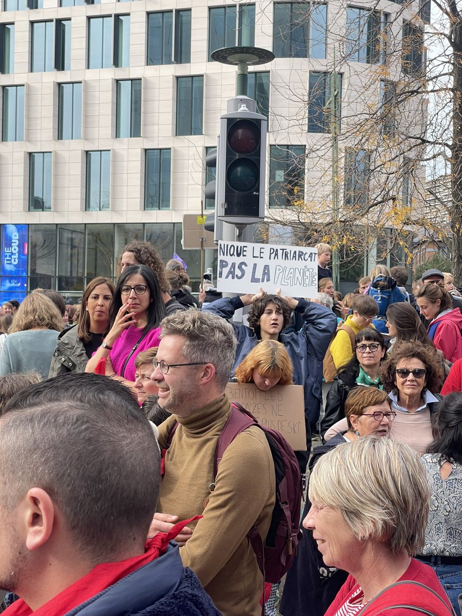 DelphineHouba's tweet photo. Social, climat : même combat ✊
#StandUpForClimate https://t.co/UbO60ikGK9