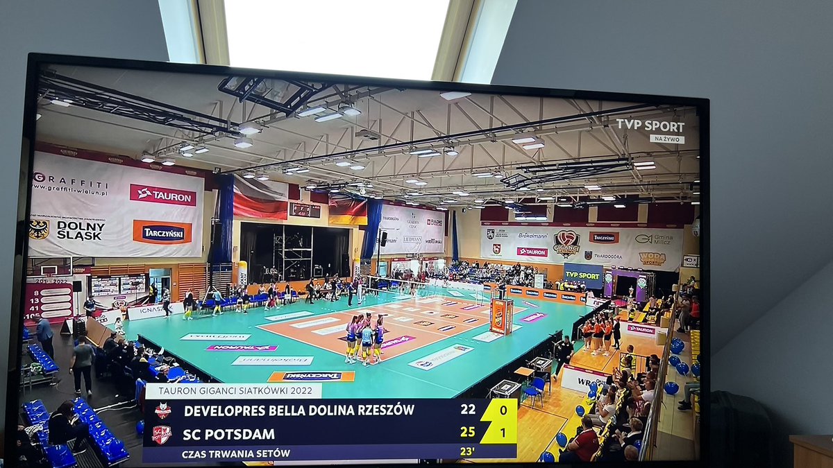 styrowski's tweet image. Pierwszy „w połe”.  @KSDevelopres 0:1 @sc_potsdam  Gramy dalej! 

#gigancisiatkówki #siatkówka #developres  #potsdam #volleyball #voleibol #voleybol #voley