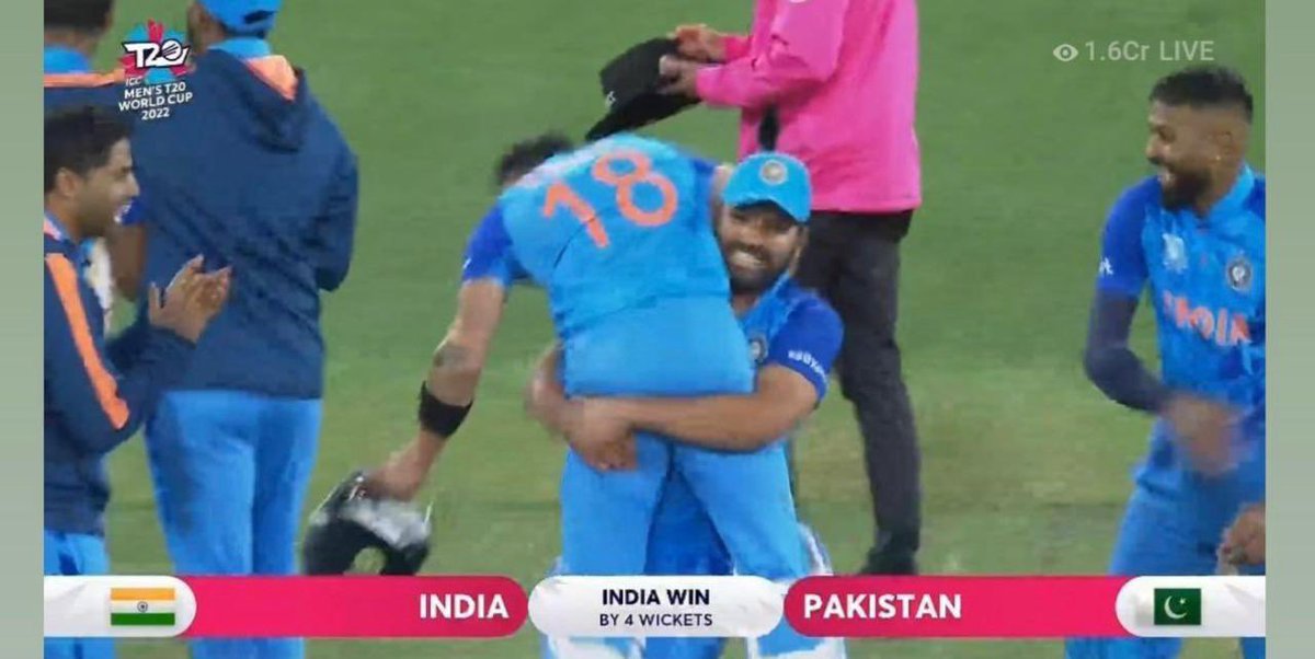AnilKapoor's tweet photo. Best start to Diwali! 
Congratulations Team India!!! #INDvPAK https://t.co/iUhsgpz9AO