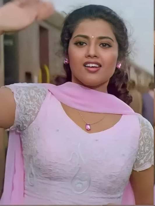 Hot Actress Meena, Indian Tamil Aunty Meena beautiful collections latest