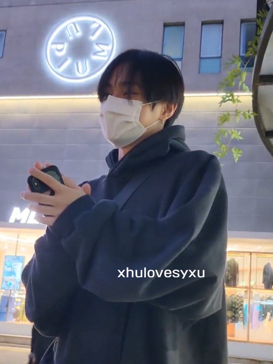 danielteamid's tweet photo. Sudah 3 bulan yang lalu semenjak ada yang ketemu dan ngasih foto Daniel
Hari ini, 3 jam yang lalu ada yang upload foto dan bilang kalau dia ketemu sama Daniel

Daniel, semoga sehat selalu♥️

Credit: @/xhulovesyxu https://t.co/gs9k7rjCkV
