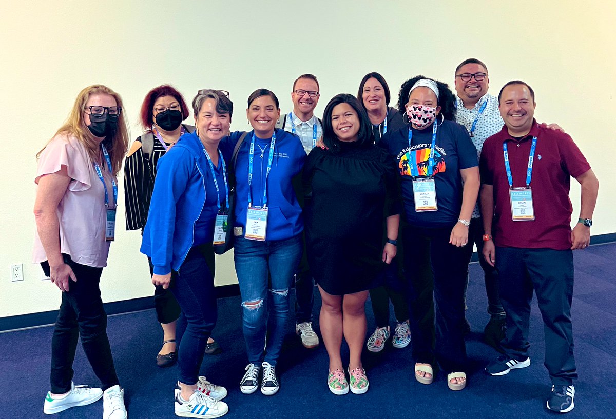 Standing on a stage doesn’t feel so lonely with love, encouragement, and friendship filling the audience. #fallcue @svcue @OurVoiceAll