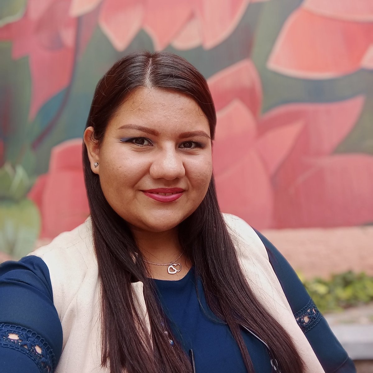 Cada día trae una oportunidad para sonreír, no la desaproveches y sonríe hasta más no poder 🤗😄
#NuevaFotoDePerfil
