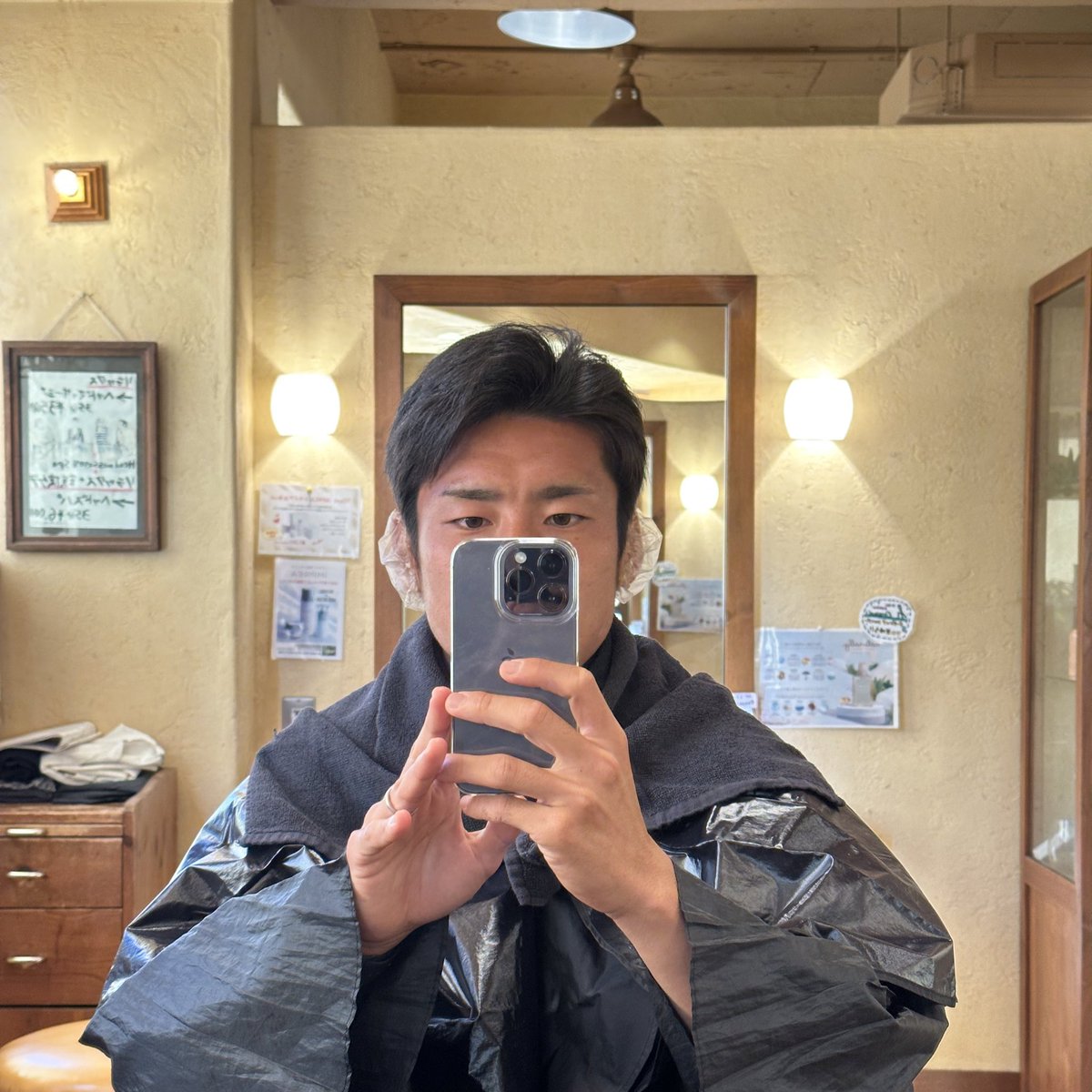 hayato_s11h's tweet photo. お気付きかと思いますが、浅川イメチェンしました。

ちなみに金髪でなく銀髪にしてます笑
もうだいぶ抜けましたが…

たまたま美容院が空いてなくて鈴鹿戦の前になったこと。

あとは12月のハネムーンに向けて髪色を変えたので、決して合わせてきたわけじゃないです🤣

ど、どうですかね…😂？ https://t.co/BdpLSwdIBB