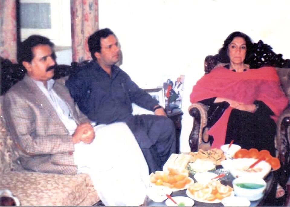 PsfRizwan's tweet photo. Begum Nusrat Bhutto symbolized the struggle of Pakistani women for their rightful civil, political &amp; fundamental rights with patience &amp;  perseverance, hallmark of Pakistani women. #nusratbhutto with # https://t.co/WG7q9uoNQv