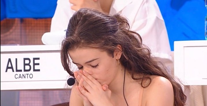 un po' di acqua e zucchero per megan perché io al posto suo non penso che sarei ancora viva #amici22