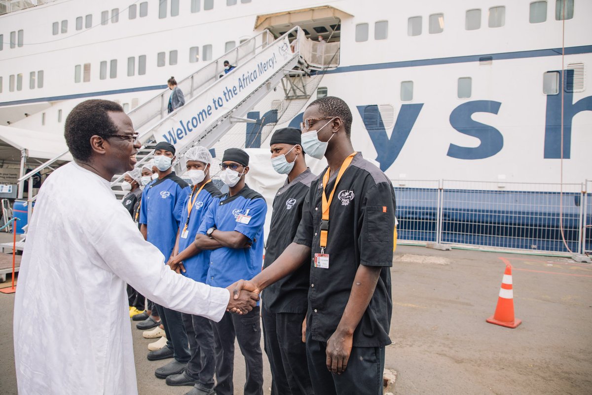Dr. Serigne Gueye Diop, Senegal’s Minister Advisor to the President, recently visited the #AfricaMercy and thanked both national crewmembers and international volunteers for their service of his country. #ThankYou #TogetherWithAfrica #MercyShips