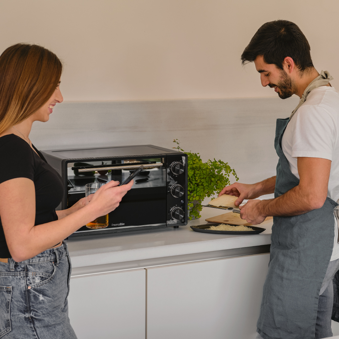 universalblueEs's tweet image. Toda la potencia de un horno convencional en tamaño reducido 🤩🤩

#UniversalBlue #SoulTechnology #WeAreTheNewGeneration #Receta #Recetas #MiniHorno #PequeñoElectrodoméstico #Home #Cocina