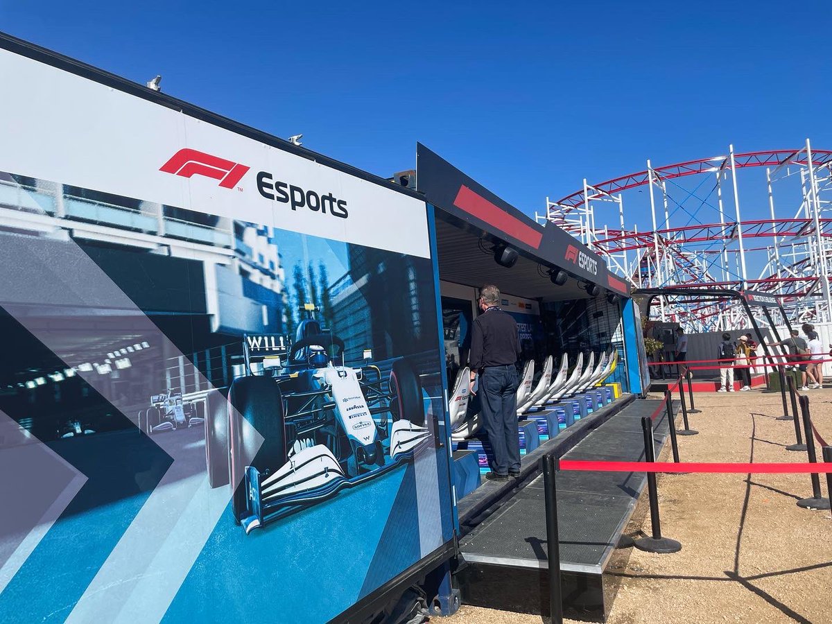 fanatec's tweet photo. The simulators in the fanzone at Circuit of the Americas are lined up and ready to be used. Challenge your friends or in the F1 22 game. 

#Fanatex #simracing #f1 https://t.co/VC9R6ewz68
