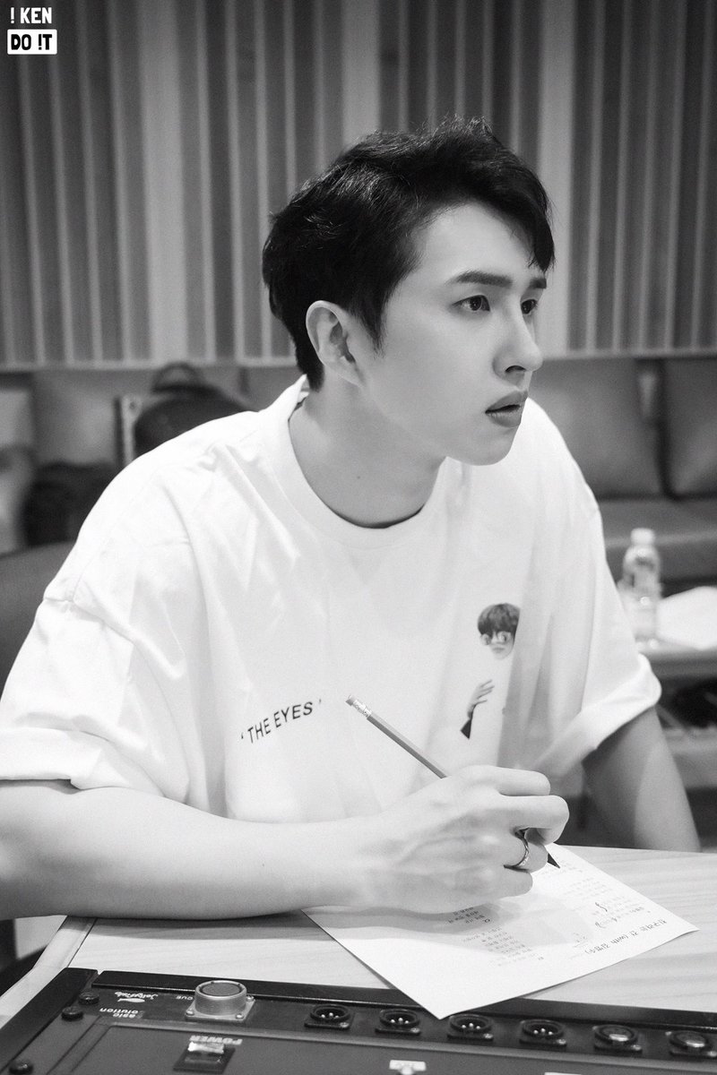 jaehwany0406's tweet photo. 2022. 10. 23. 일요일.

#쟌이뭐해
#쟌이뭐봐

뭐하긴~~쟌튜브에 올라온 “친구라는 건” 비하인드 보고이찌이이이~~~💛
둘다 멋쟁이 그 잡채~~>,<

#켄 #뵬뷫애기들 #유튜브 #아이켄두잇 #친구라는건 #이재환 #최윤석 #RAR #헷 https://t.co/JDppbo2j9p