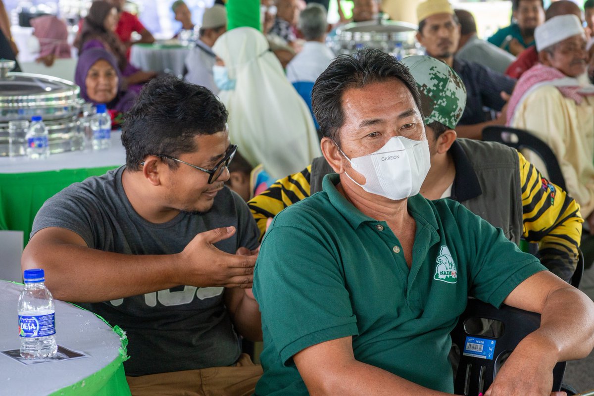 DrAkmaNgahHamid's tweet photo. Terima kasih juga kepada Unit Unggas Putrajaya serta #teamDVS Kelantan kerana menjayakan Majlis ini. https://t.co/52BOhsAIrU