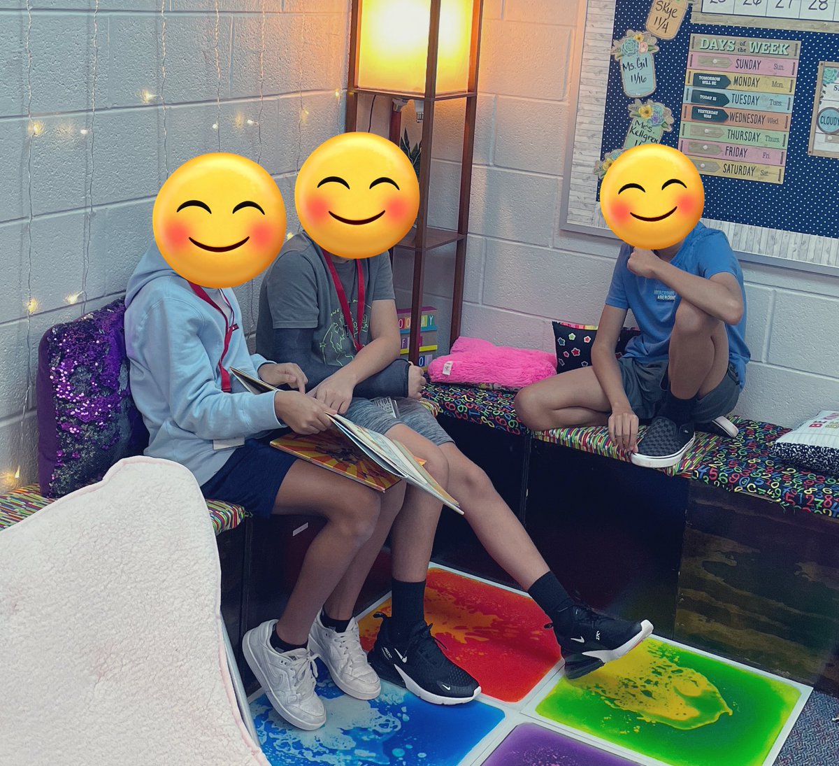 maesutton41's tweet photo. The Rodeo Roundup @Spillane are reading to the Lifeskill students  once a week to not only show “Rachel’s Challenge” but to build relationships among peers.  @treywatkins25 , @MagallanTara @CMohning  @CyFairREAD180 @CFISD_RWcoach https://t.co/etM7L1HfDW
